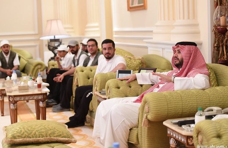 جتماعي / الأمير تركي بن محمد يستقبل قافلة بناء في جدة