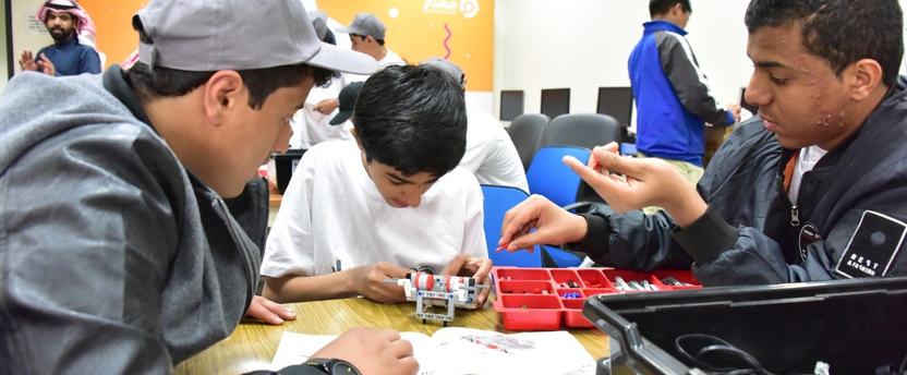 انطلاق المخيم العلمي الثالث لأيتام المملكة بالشراكة مع جامعة الملك فهد