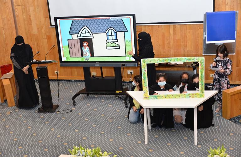 جمعية بناء تختتم برنامج اللغة الانجليزية بجامعة الامام عبد الرحمن بن فيصل وتكرم المشاركات