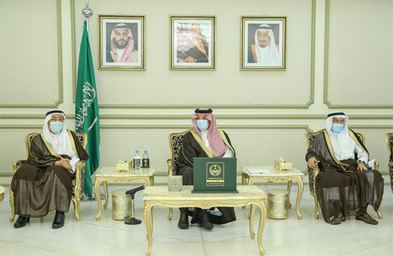 أمير الشرقية يبارك توقيع عدد من الاتفاقيات التنموية لجمعية "بناء" ويكرم الداعمين